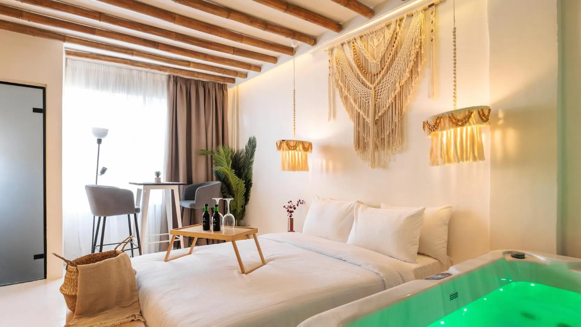 Διαμέρισμα Unique Room-Jacuzzi And Balcony Θεσσαλονίκη