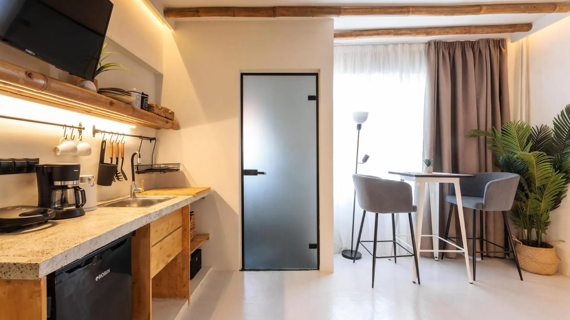 公寓 Unique Room-Jacuzzi And Balcony 塞萨洛尼基
