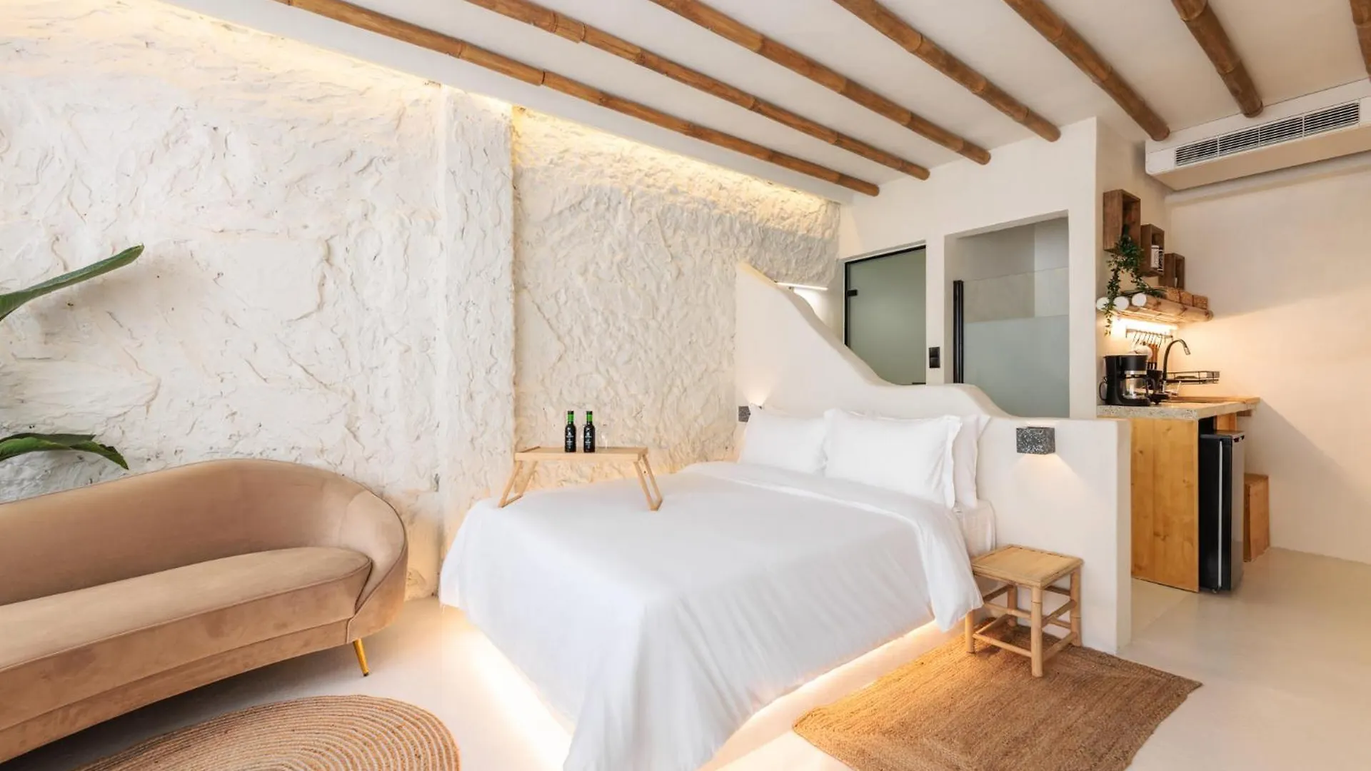 Unique Room-Jacuzzi And Balcony 塞萨洛尼基