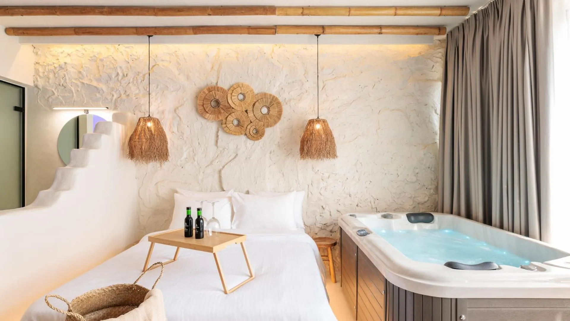 Unique Room-Jacuzzi And Balcony 塞萨洛尼基