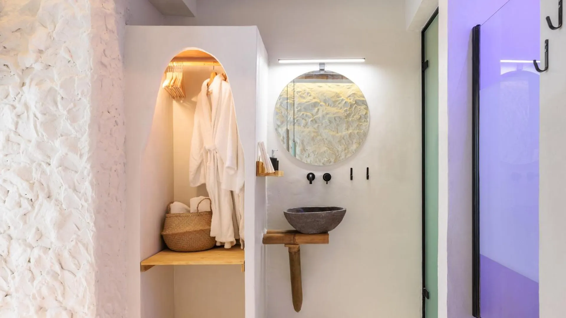Unique Room-Jacuzzi And Balcony 塞萨洛尼基